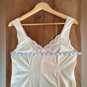 Vintage Deep V Cream Midi Lace Evening Slip / Night Dress in Size Medium